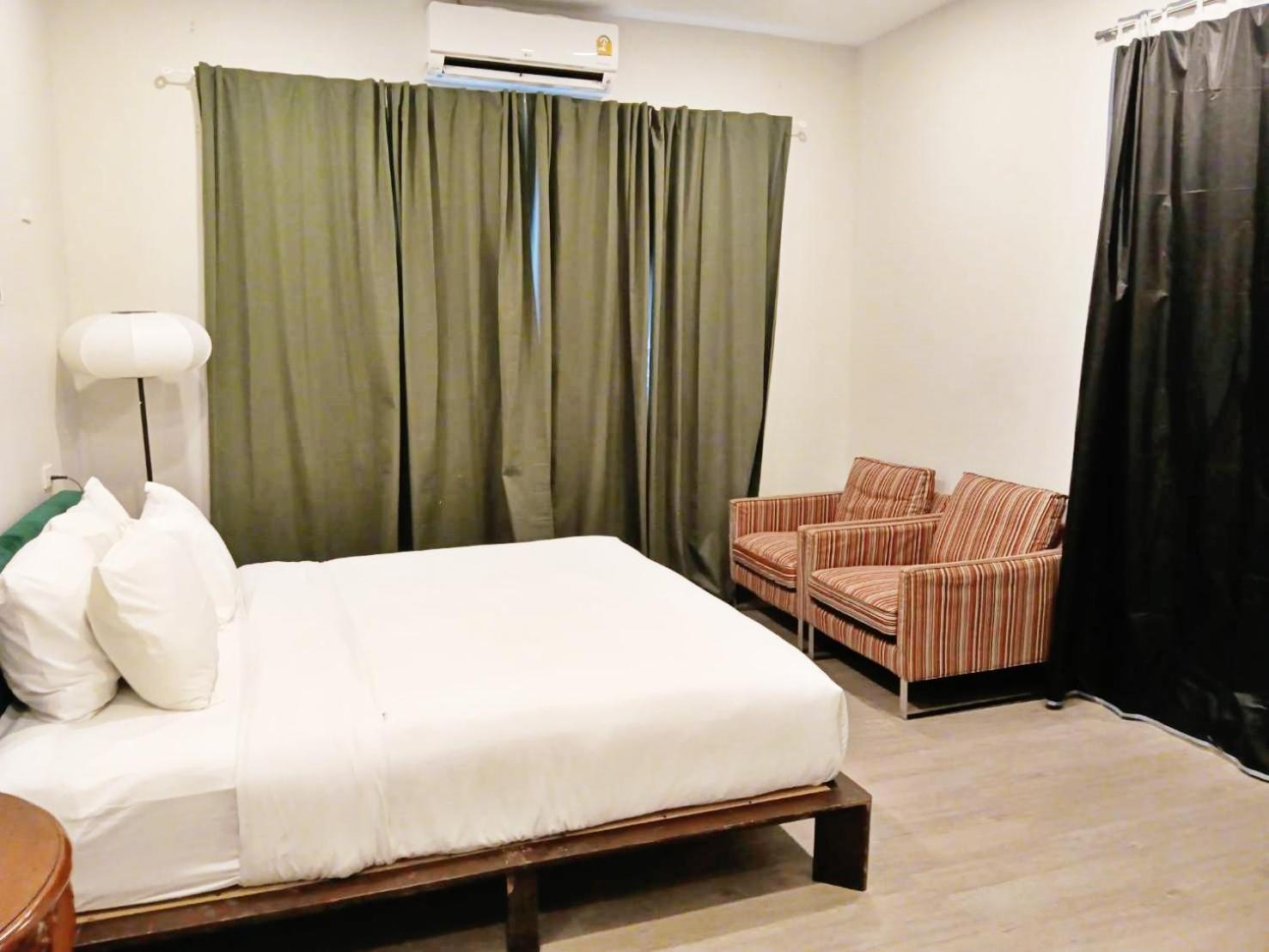 Hidden Dragon Yaowarat Road X Apartment Bangkok Exterior photo