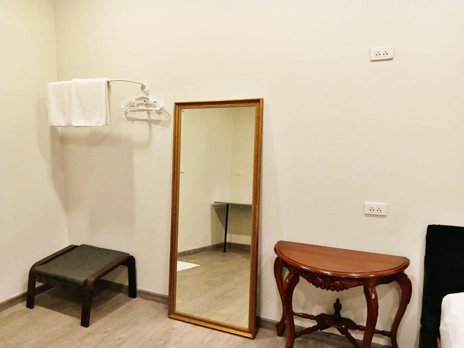 Hidden Dragon Yaowarat Road X Apartment Bangkok Exterior photo
